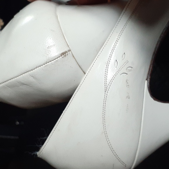 GUCCI VINTAGE HEELS - Picture 9 of 12